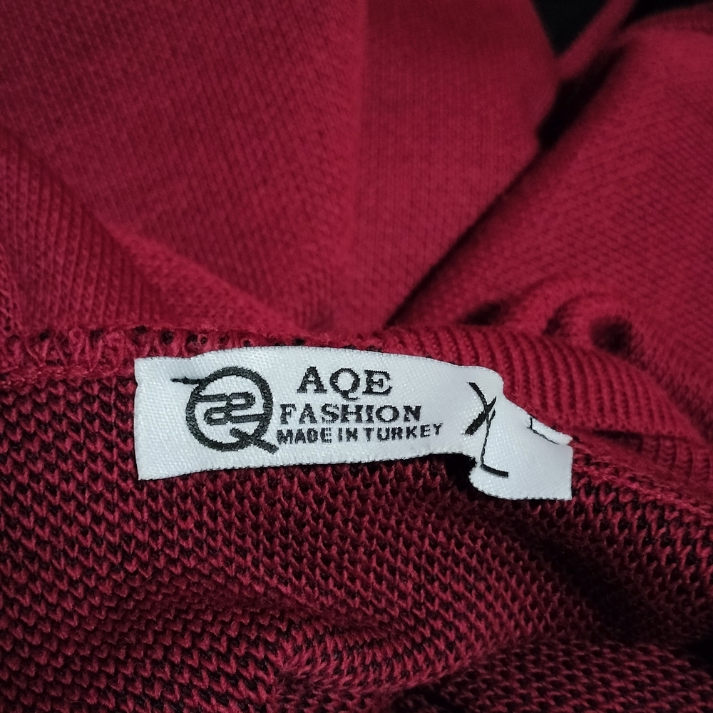 Chic Burgundy Turtleneck Poncho Size XL - Picture 5 of 6